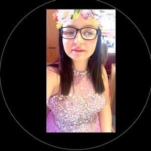 Meet your Posher, Emilyyzz